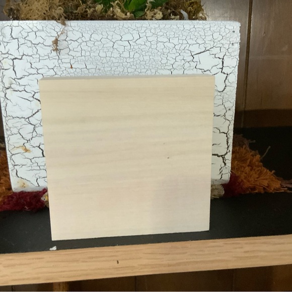 Wooden shelf plaque - Picture 2 of 3